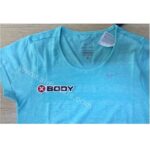 Body Sıfır Yaka Tişört (t-shirt) Üzerine Nakış İşleme Arma Patch Uygulaması